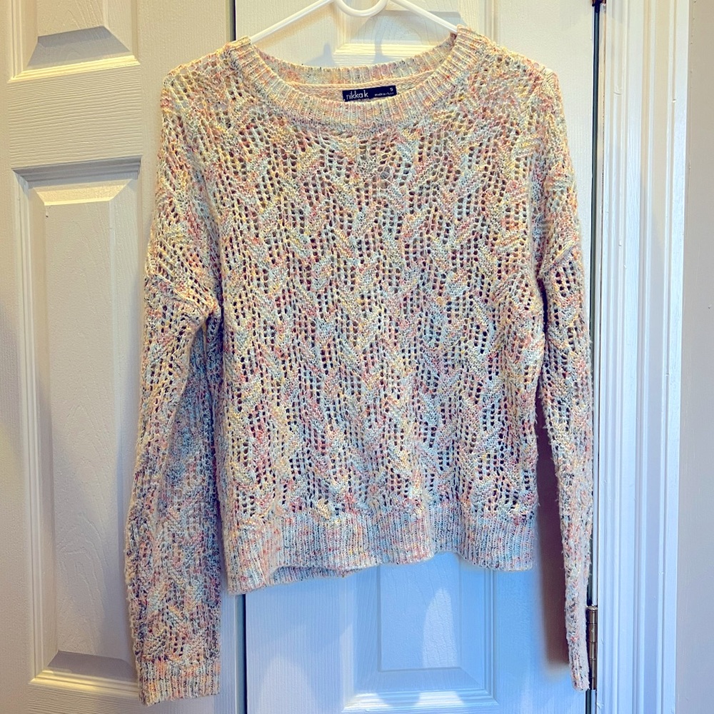 Nikkak women’s small sweater.